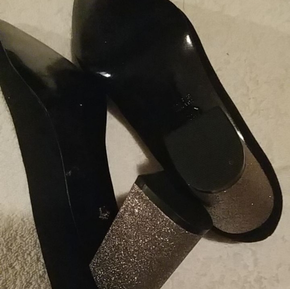 Shoes - Picture 5 of 5